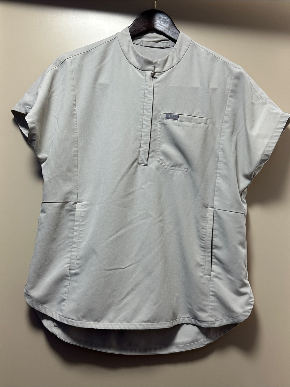 FIGS Montex Scrub Top Womens Size Med Oversized 1/4 Zip Mock Neck Beige  Tan